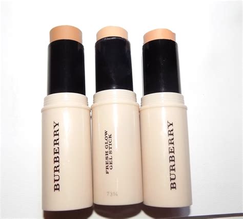 Burberry Beauty Fresh Glow Foundation Gel Stick